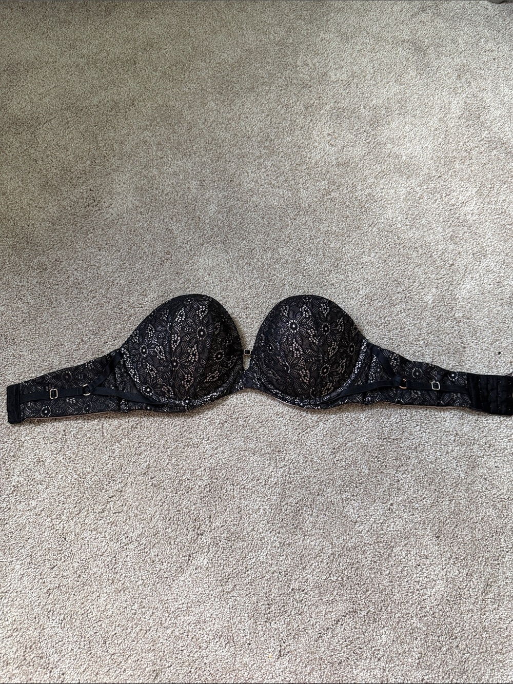 Victoria's Secret Black Lace Strapless Bra with Removable Straps